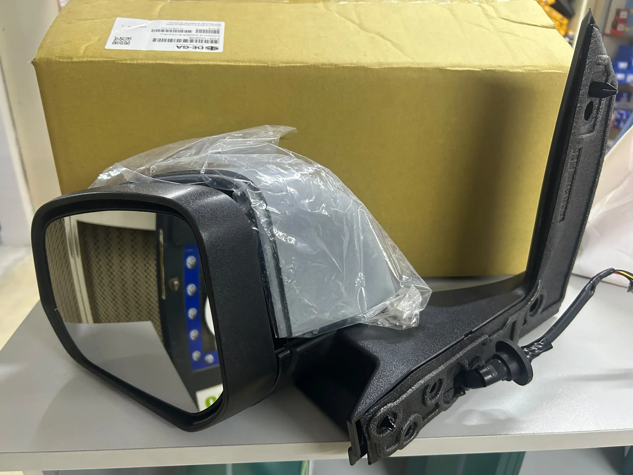 Ford Connect Sol Dış Ayna Isıtmalı Katlanır