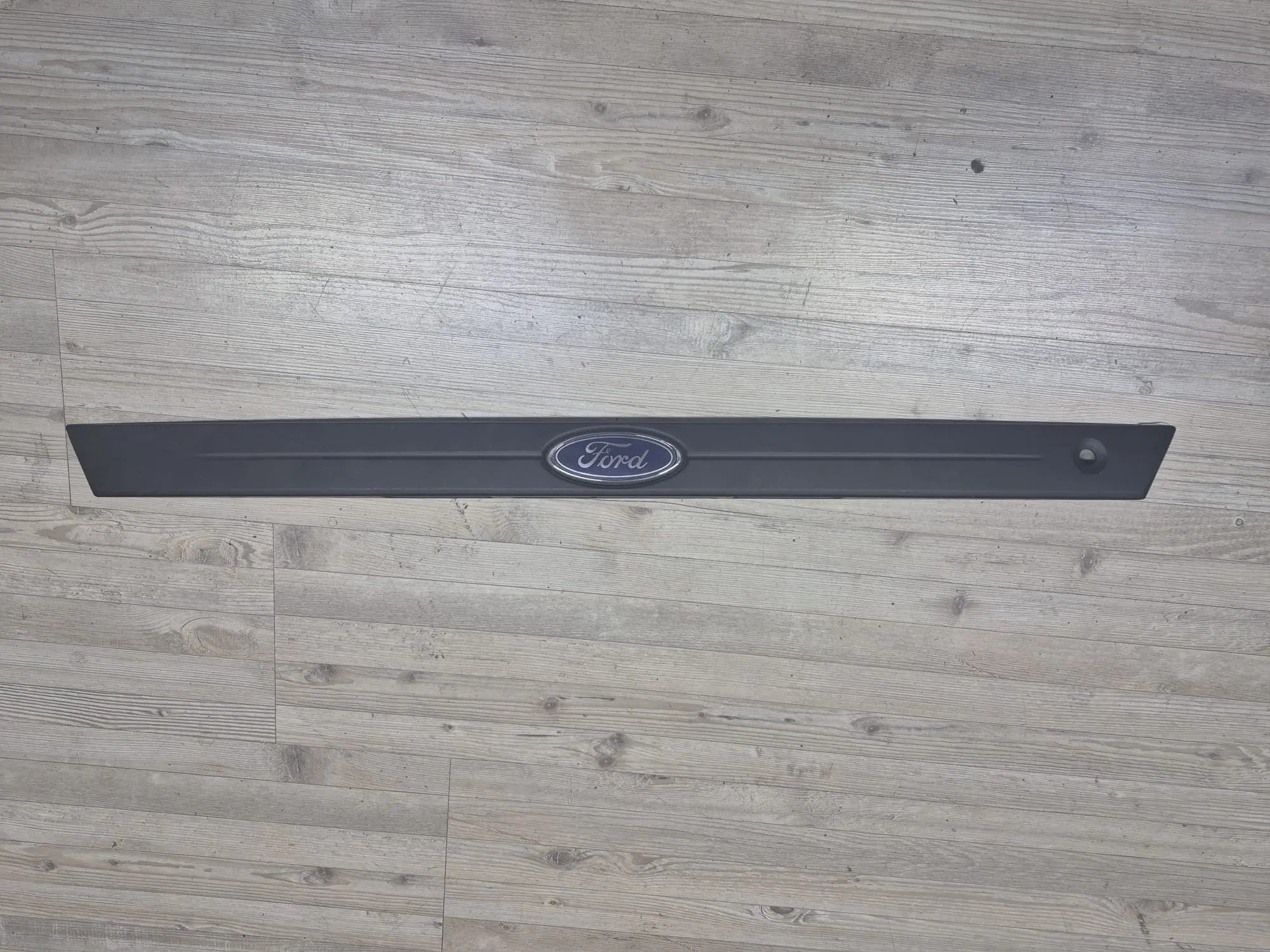 Ford Focus SW Fomoco Bagaj Açma Kolu